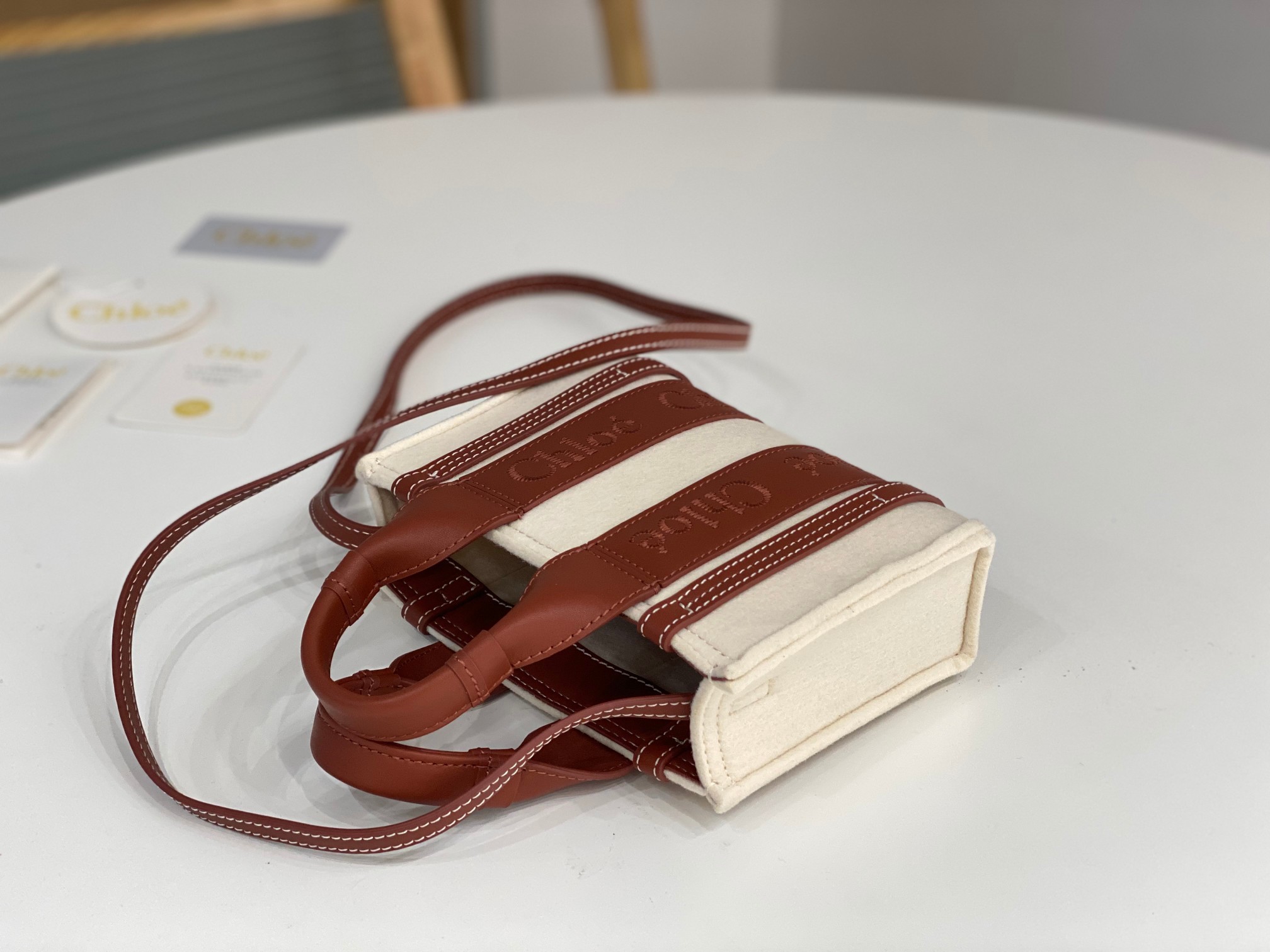 Chloe Mini Woody Tote Bag In Linen